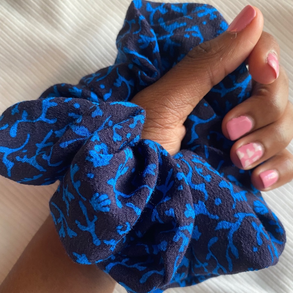 Black and Dark Blue scrunchy
